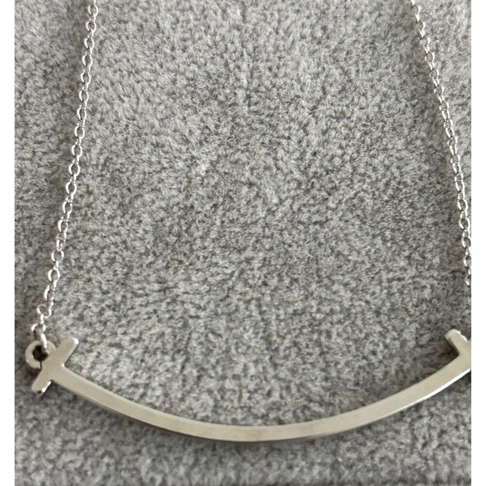 Minimalist Silver Tone Curved Bar Necklace With Cross Accents & Lobster Clasp - Picture 2 of 5